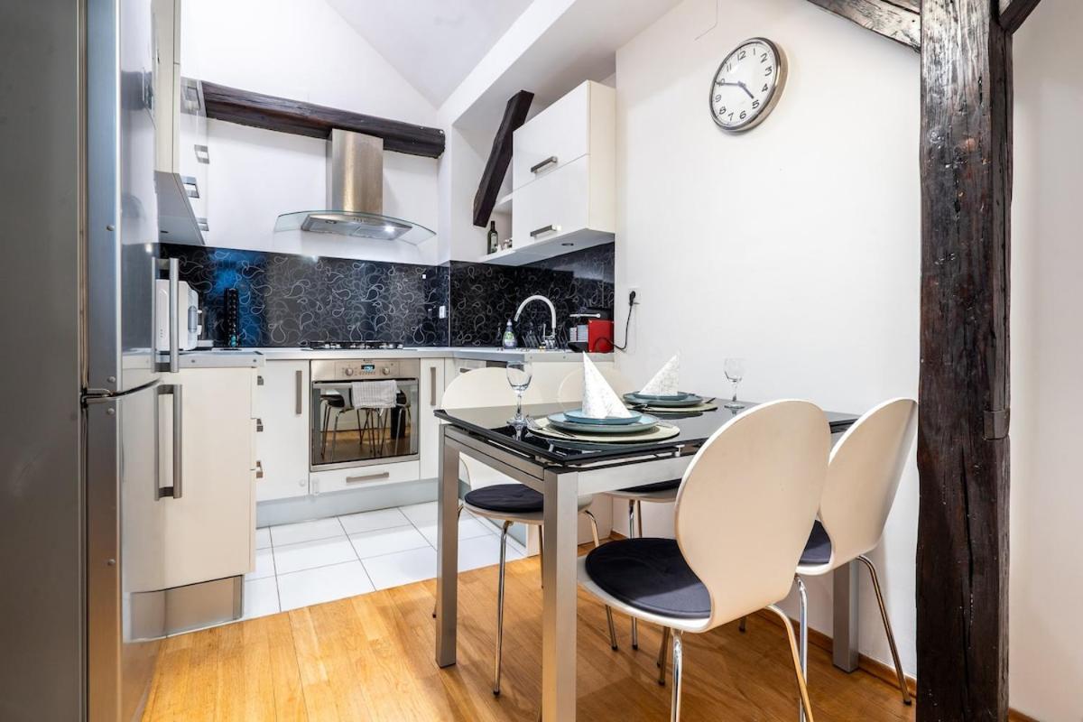 Modern Apartment Centrally Located Zagreb Exterior photo